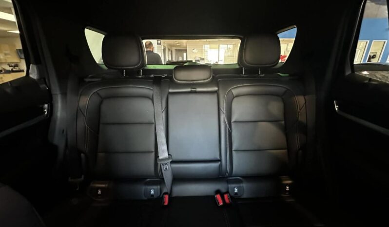 
								2026 GMC Terrain Fwd Elevation full									