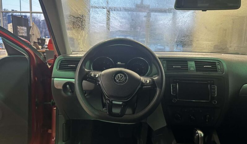 
								2015 Volkswagen Jetta Trendline Plus 2.0 full									