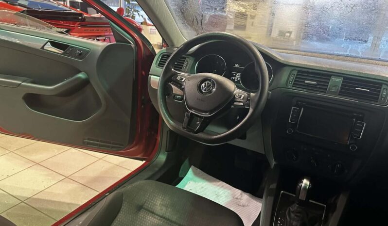 
								2015 Volkswagen Jetta Trendline Plus 2.0 full									