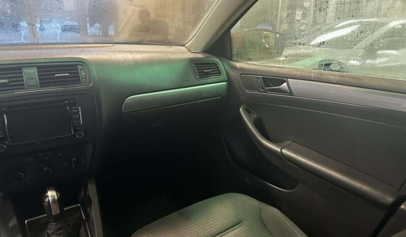 
								2015 Volkswagen Jetta Trendline Plus 2.0 full									