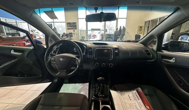 
								2017 Kia Forte Lx – At full									