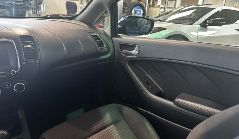 
								2017 Kia Forte Lx – At full									