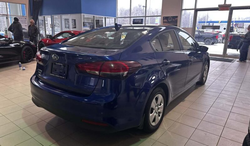 
								2017 Kia Forte Lx – At full									