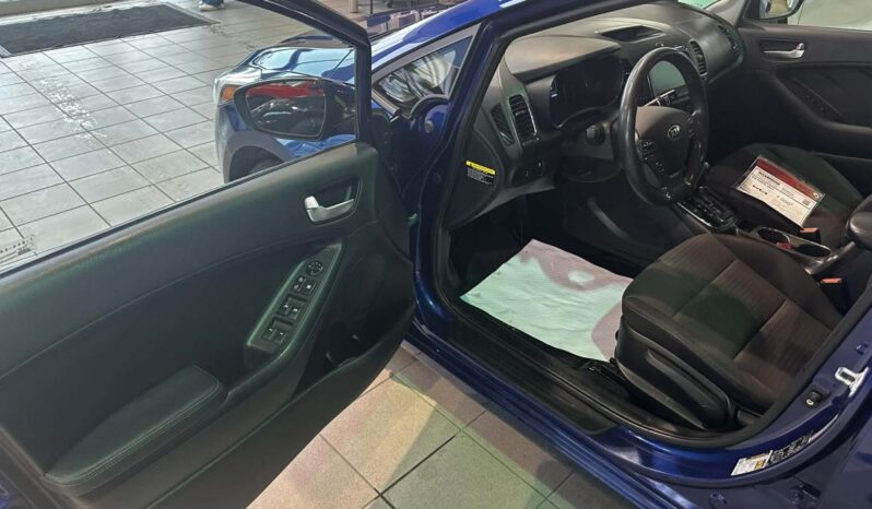 
								2017 Kia Forte Lx – At full									