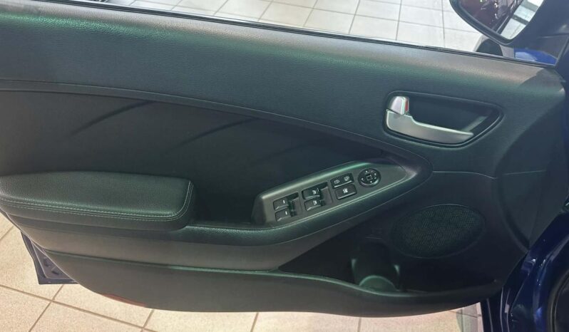 
								2017 Kia Forte Lx – At full									