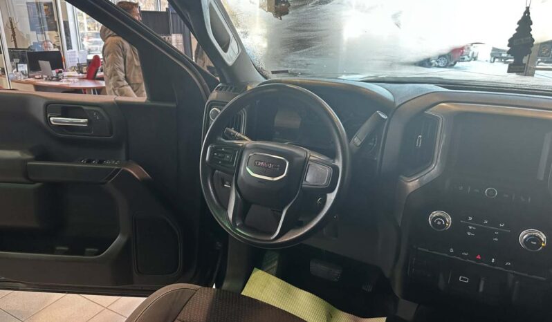 
								2020 GMC Sierra 1500 Crew Cab 4×4 Base full									