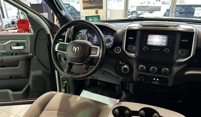 
								2021 RAM 2500 Big Horn 169″ Wb 8 full									