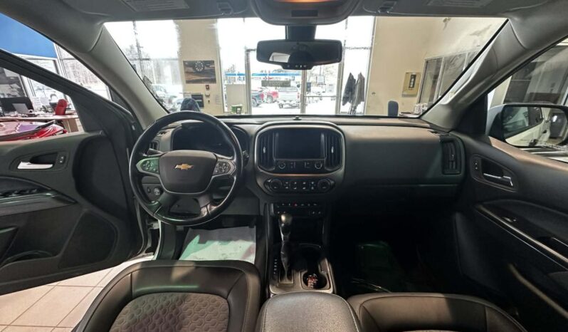 
								2022 Chevrolet Colorado Crew 4×4 Z71 Short full									