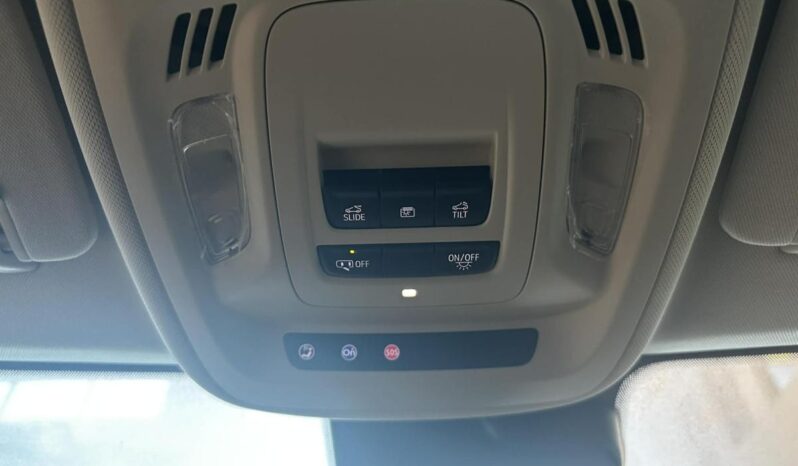 
								2023 Buick Envision Essence Awd full									