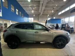 
										2023 Buick Envision Essence Awd full									