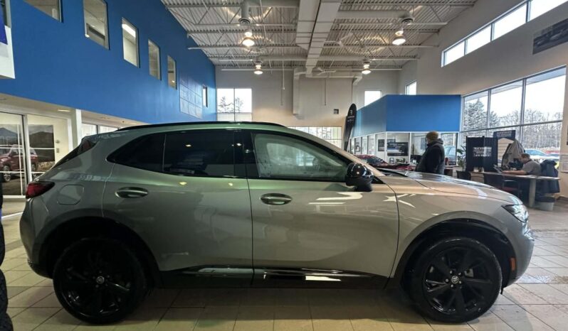 
								2023 Buick Envision Essence Awd full									