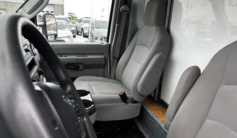 
								2023 Ford E-series E-450 Drw full									