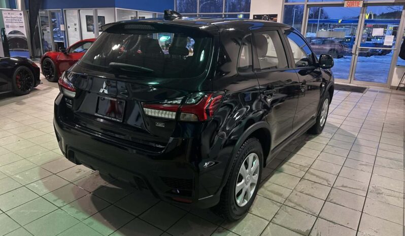 
								2024 Mitsubishi RVR Se Awc full									