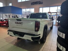 2026 GMC Sierra 1500 Crew Cab Standard