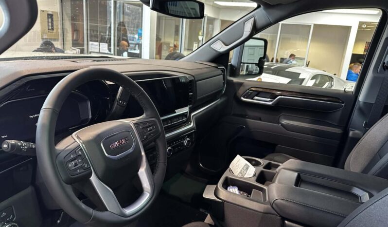 
								2026 GMC Sierra 1500 Crew Cab Standard full									