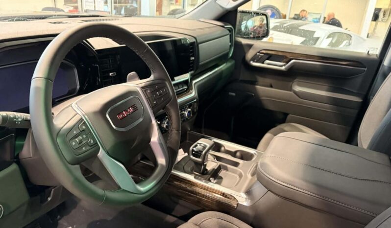 
								2026 GMC Sierra 1500 Crew Cab Standard full									