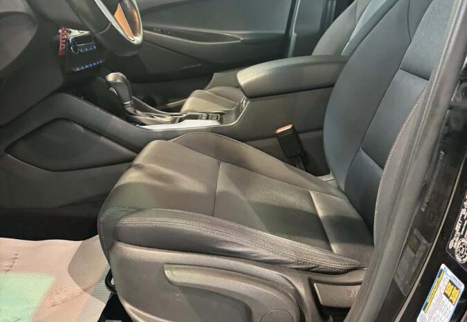 
								2017 Hyundai Tucson Awd 2.0l Premium full									