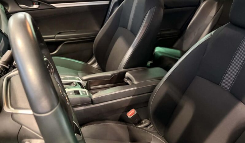 
								2019 Honda Civic Sedan Sport Cvt full									