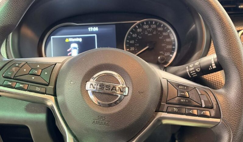 
								2019 Nissan Kicks Sv Cvt full									