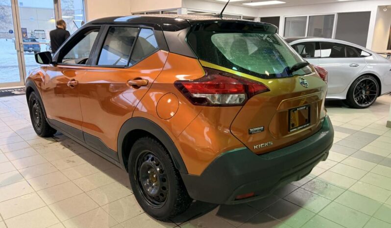 
								2019 Nissan Kicks Sv Cvt full									