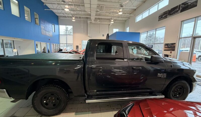 
								2020 RAM 1500 St 140.5″ Wb 5’7 full									