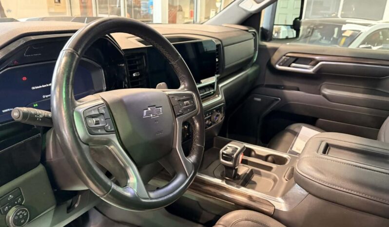 
								2022 Chevrolet Silverado 1500 Crew Cab 4×4 Lt full									