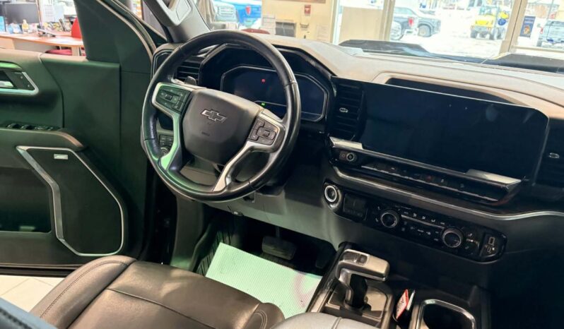 
								2022 Chevrolet Silverado 1500 Crew Cab 4×4 Lt full									