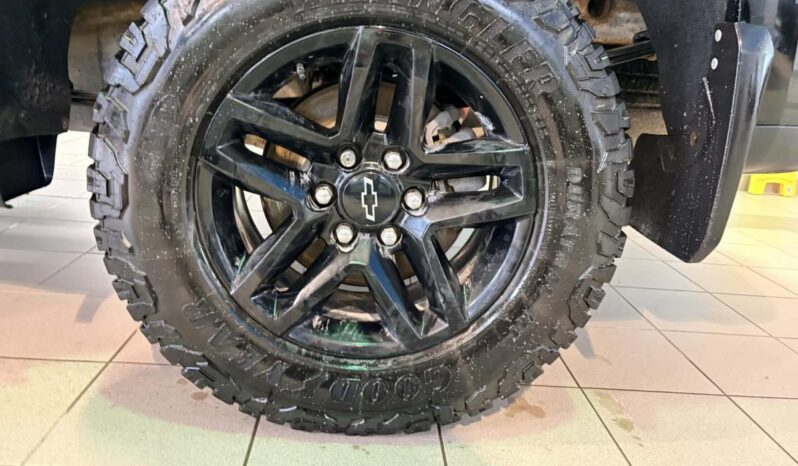 
								2022 Chevrolet Silverado 1500 Crew Cab 4×4 Lt full									