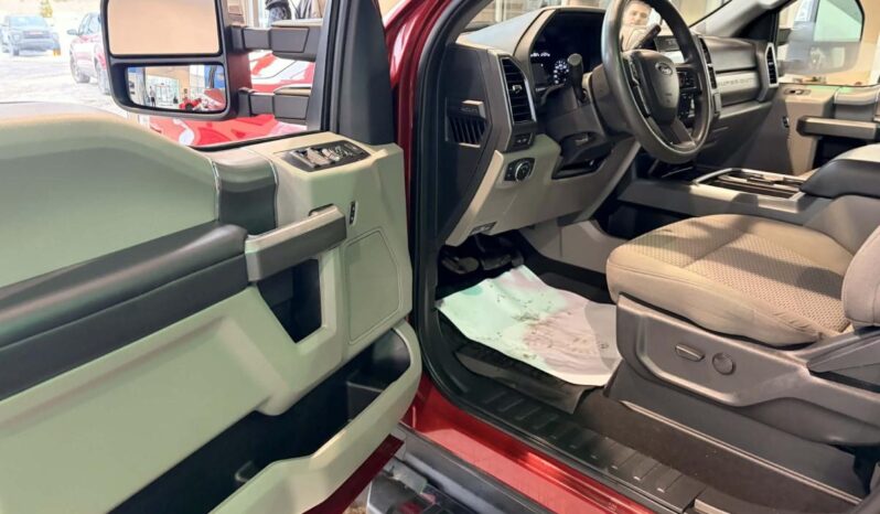 
								2022 Ford F-250 4×4 – Crew Cab Xlt FX4 full									