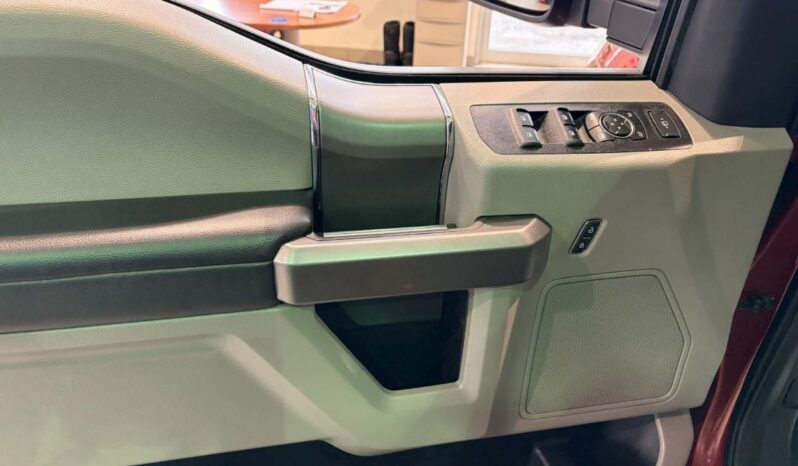 
								2022 Ford F-250 4×4 – Crew Cab Xlt FX4 full									