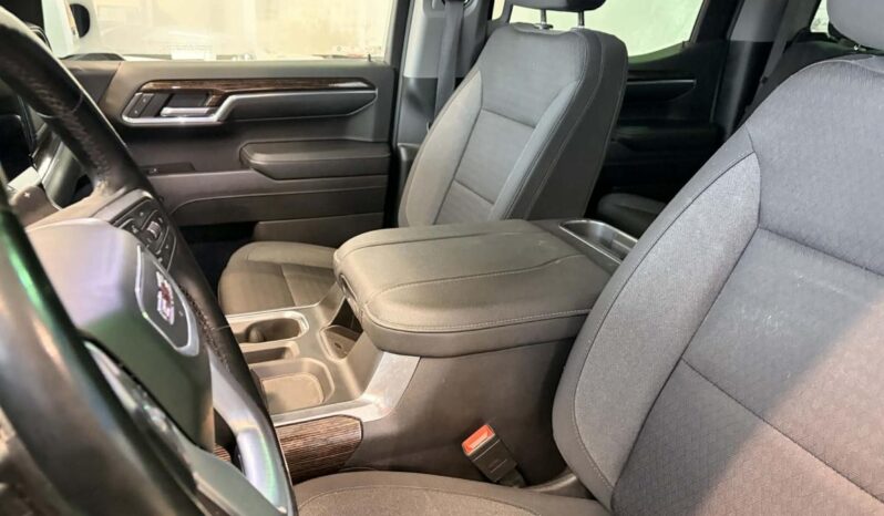 
								2023 GMC Sierra 1500 Elevation full									