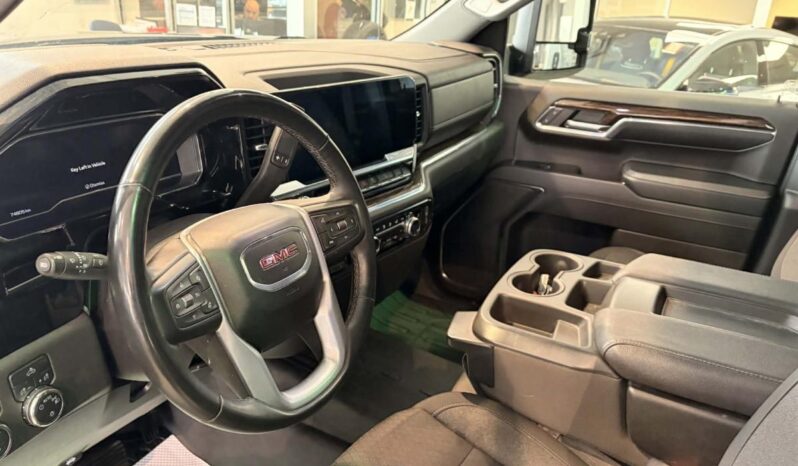 
								2023 GMC Sierra 1500 Crew Cab 4×4 Sle full									