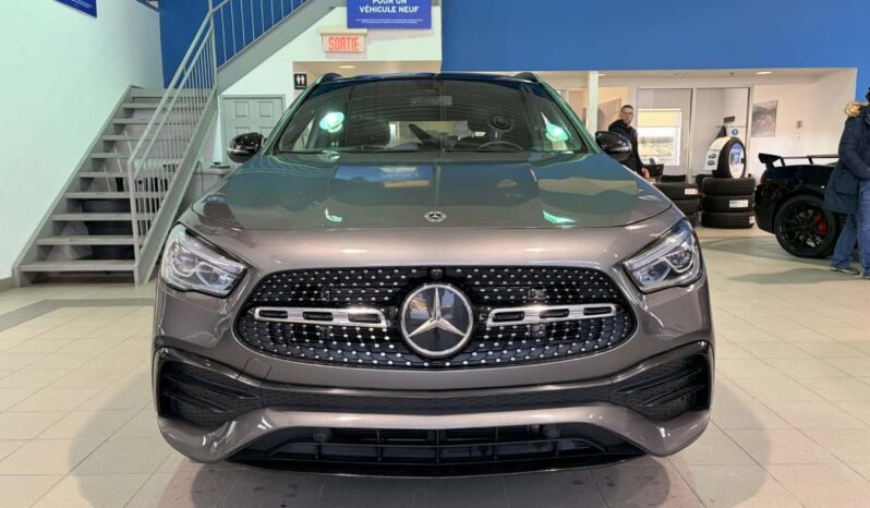 
								2023 Mercedes-Benz GLA 4matic Suv full									