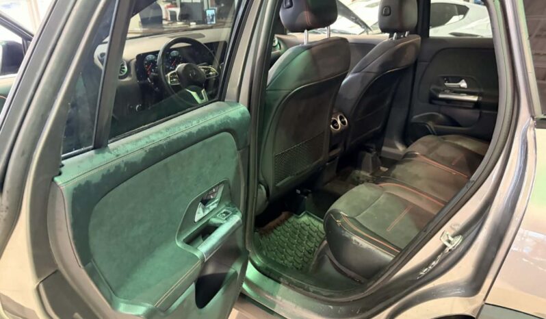 
								2023 Mercedes-Benz GLA 4matic Suv full									