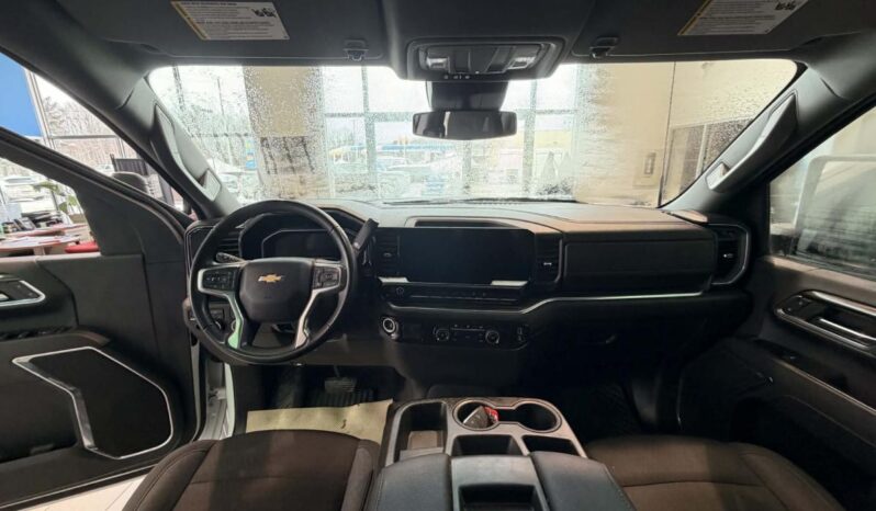 
								2024 Chevrolet Silverado 2500 4wd Crew Cab full									