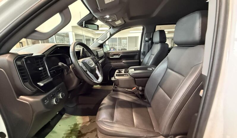 
								2024 GMC Sierra 1500 Crew Cab Standard full									