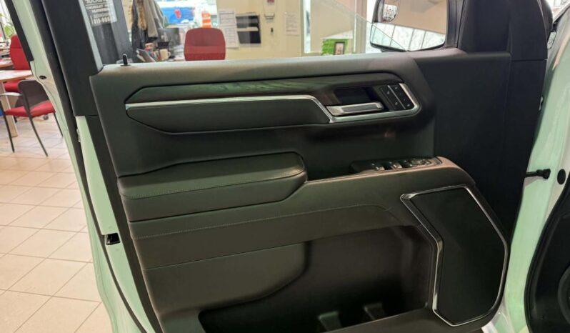 
								2024 GMC Sierra 1500 Crew Cab Standard full									