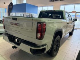 2026 GMC Sierra 1500 Crew Cab Standard