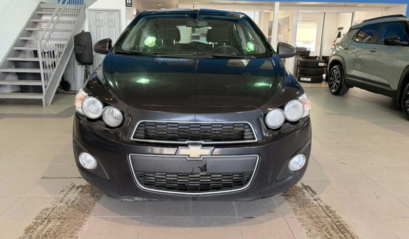 
								2015 Chevrolet Sonic 4 Lt – 5mt full									