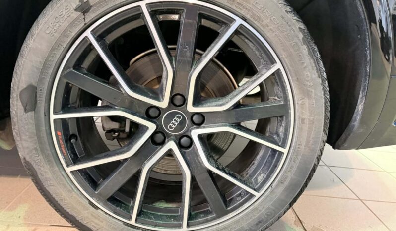 
								2022 Audi Q5 45 2.0t Technik full									