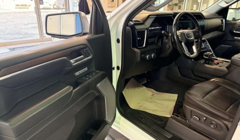 
								2024 GMC Sierra 1500 Crew Cab Short Box 4 full									