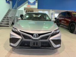 
										2024 Toyota Camry SE full									