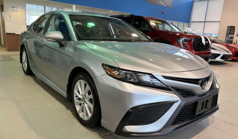 
								2024 Toyota Camry SE full									