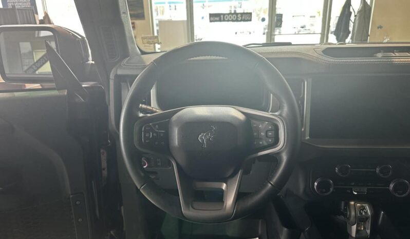 
								2025 Ford Bronco Outer Banks 4 Door full									