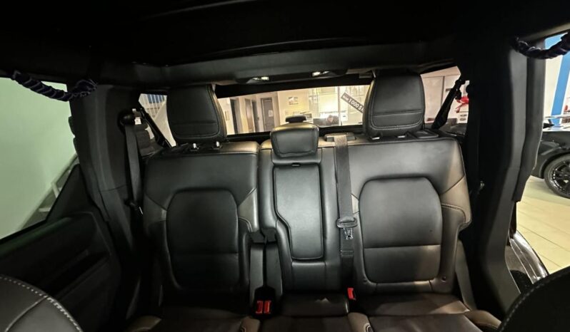 
								2025 Ford Bronco Outer Banks 4 Door full									