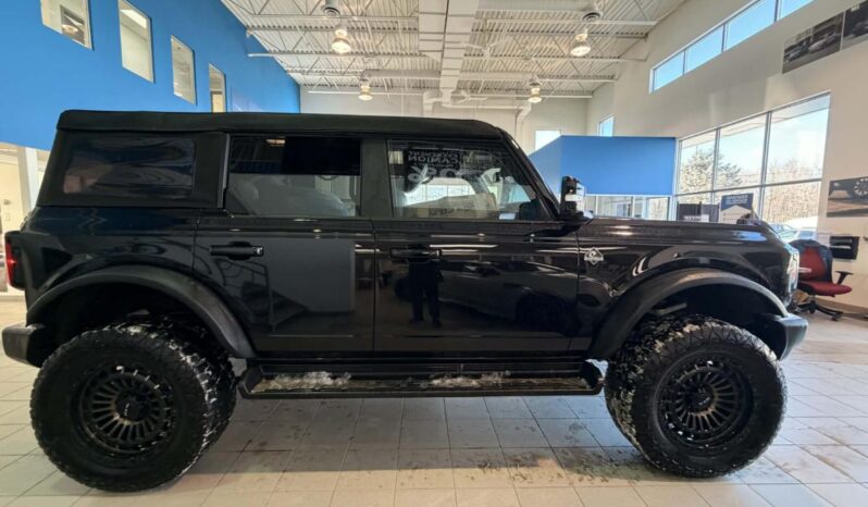 
								2025 Ford Bronco Outer Banks 4 Door full									