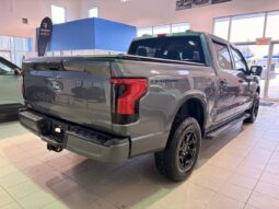 
										2025 Ford F-150 Lightning Xlt 4wd Supercrew full									