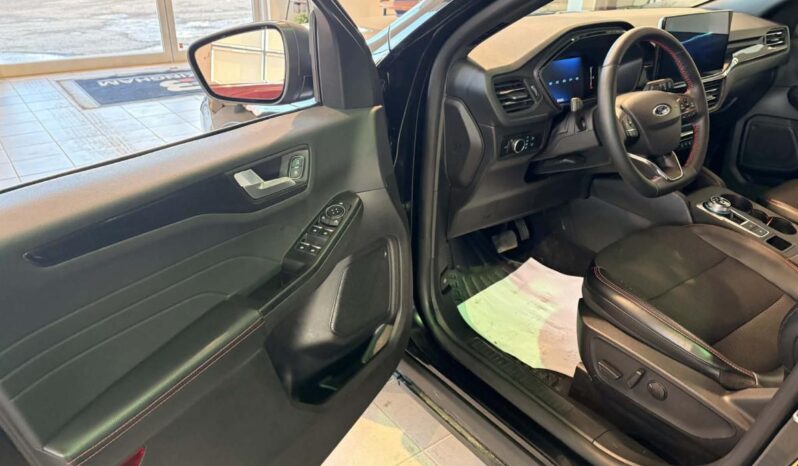 
								2025 Ford Escape St-Line Awd full									