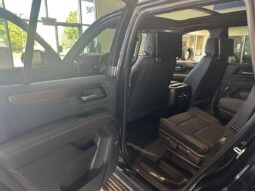 
										2025 GMC Yukon 4wd 4dr Denali full									