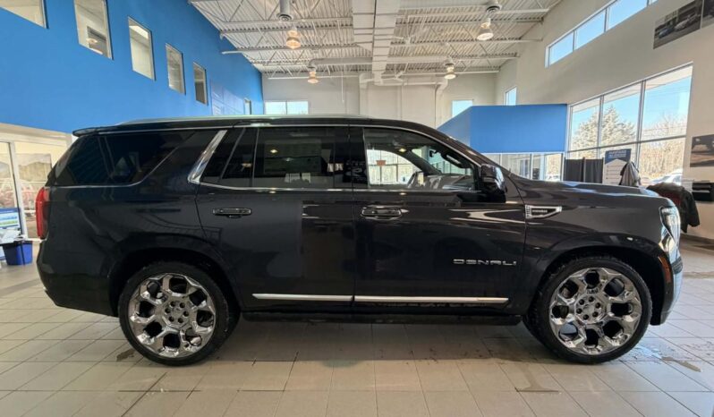 
								2025 GMC Yukon 4wd 4dr Denali full									